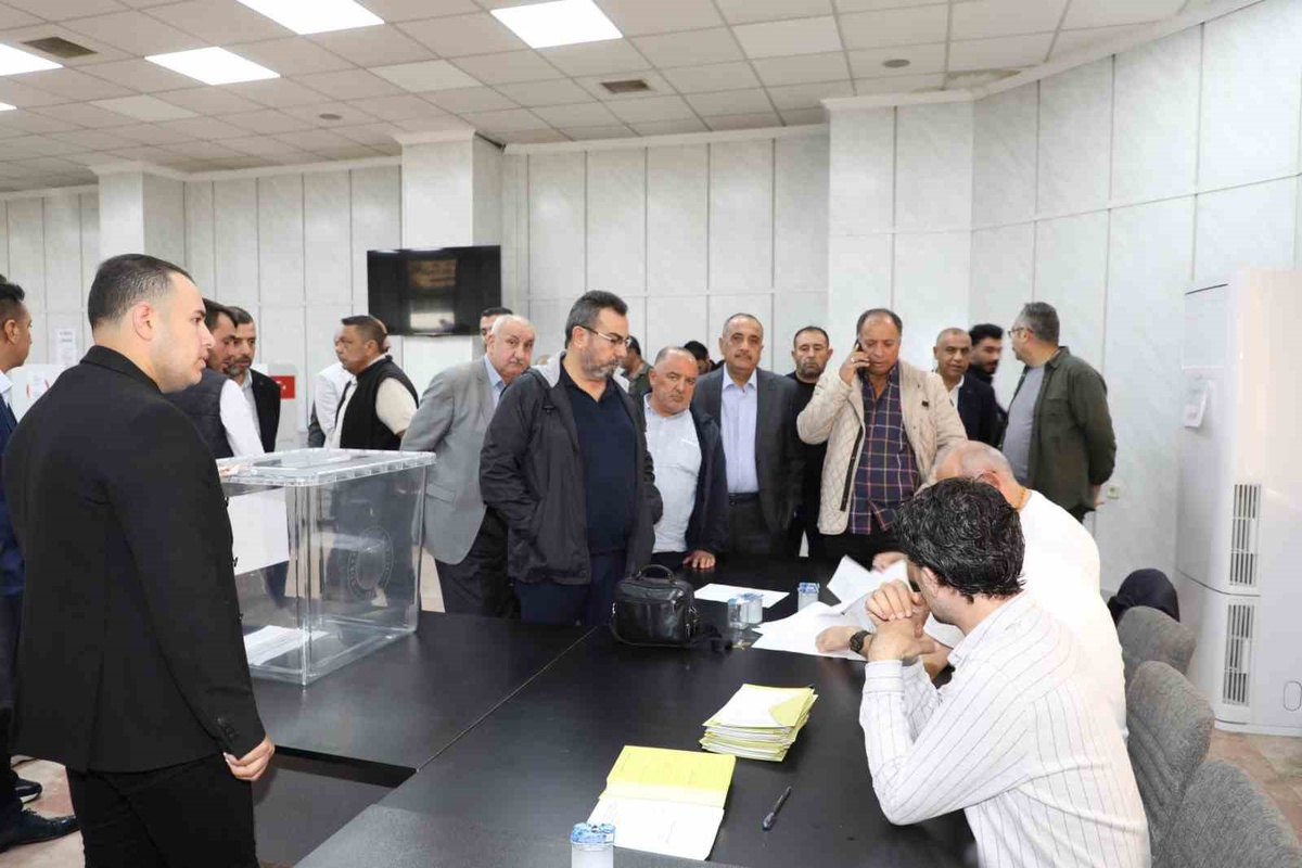 Gaziantep Ticaret Borsası\'nda meslek komiteleri ve meclis için 1137 üye oy kullanıyor