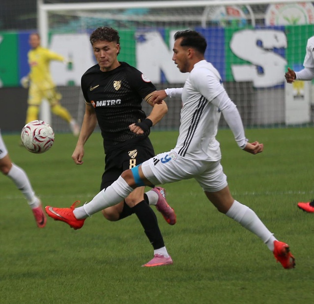 Olawoyin iki gol attı, Çaykur Rizespor hazırlık maçında Boluspor'u 3-0 yendi