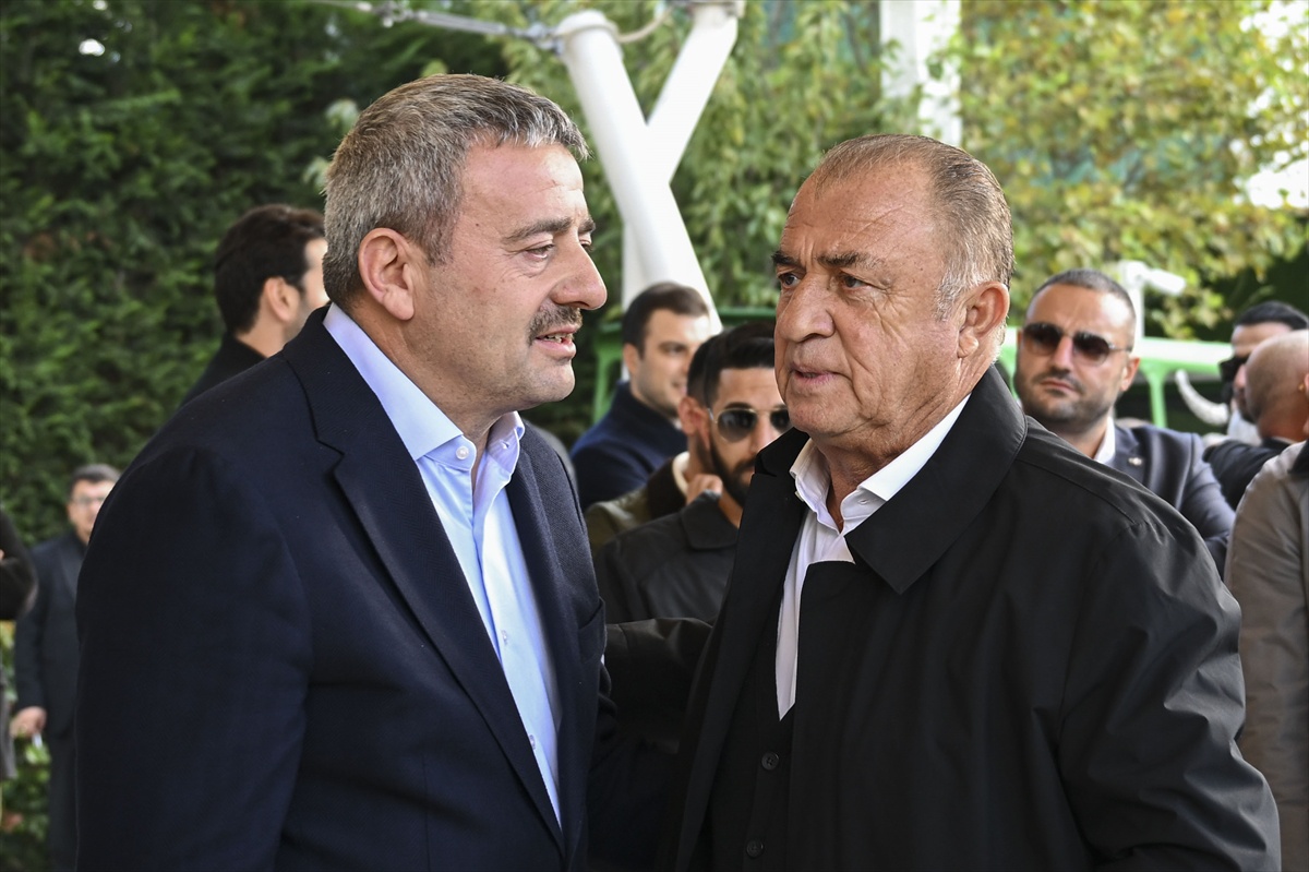 Mustafa Hatipoğlu için Levent\'te cenaze namazı kılındı, Kilyos\'ta toprağa verildi