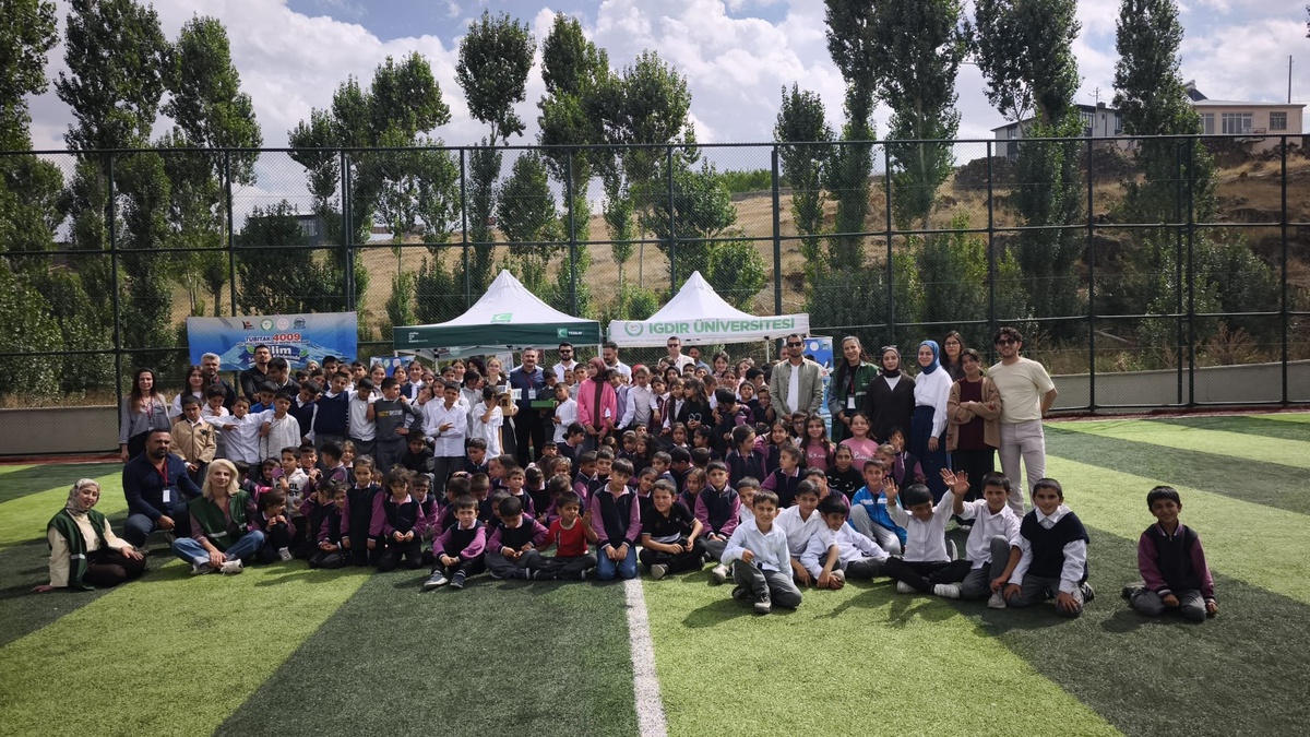 Iğdır\'da 237 projeden biri olan bilim programında öğrenciler çevreci sabun üretti
