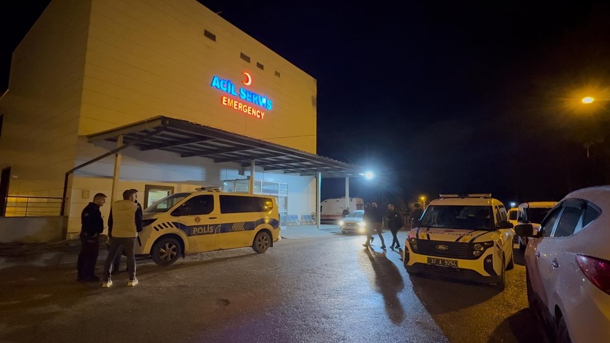 Kastamonu Taşköprü\'de yolcu otobüsünün çarptığı 32 yaşındaki yaya hayatını kaybetti