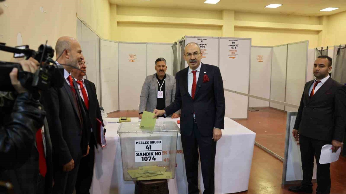 KTO organ seçiminde Gülsoy ile Alkan yarışıyor, üyeler oy kullanmaya başladı