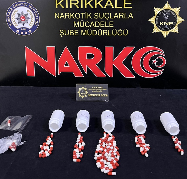 Kırıkkale'de operasyonlarda 3 zanlı tutuklandı, 110 sentetik hap ele geçirildi