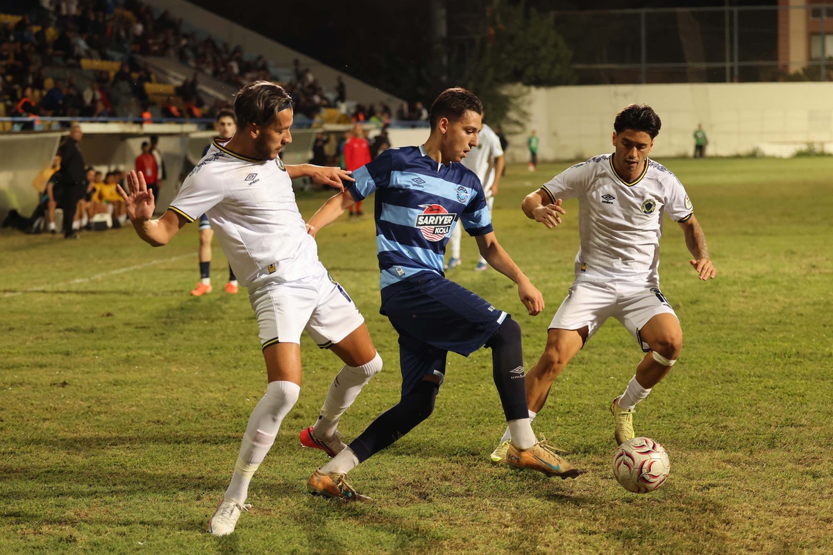 Menemen FK, Adana Demirspor\'u 2-0 yenerek 3\'te 3 yapıp 9 puana yükseldi