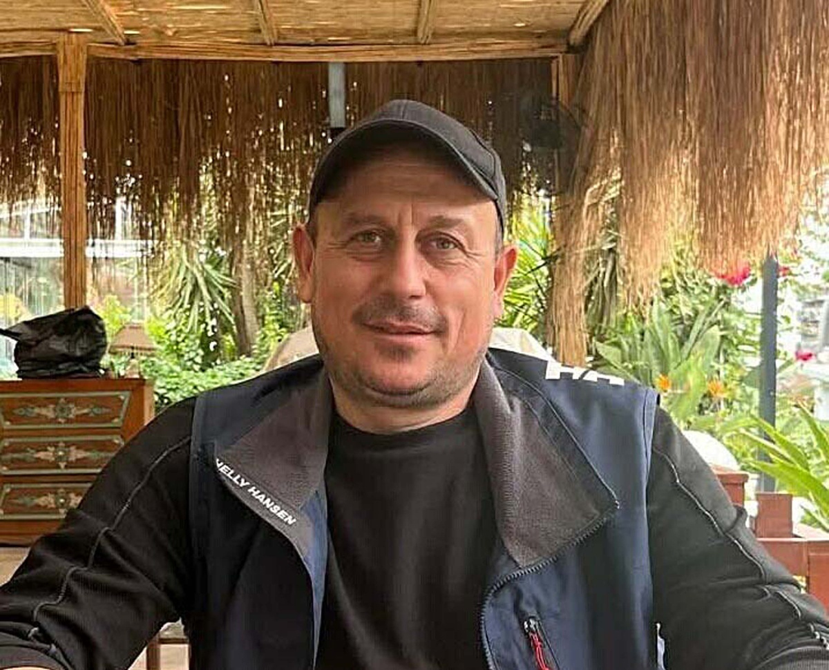Milas\'ta sevmek istediği deve, Hasan Dönmez\'i sağ kolundan ısırıp ağır yaraladı