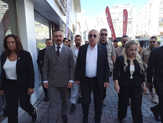 Özdağ İskenderun'da 2,2 milyar liralık ödeme soruşturmasının buzdağını merak ediyor