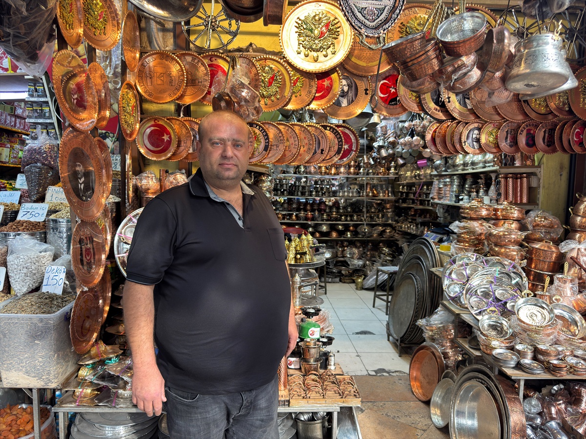 İlk kez düzenlenen TEKNOFEST Güneydoğu, Şanlıurfa esnafını 23.00\'e kadar çalıştırdı.