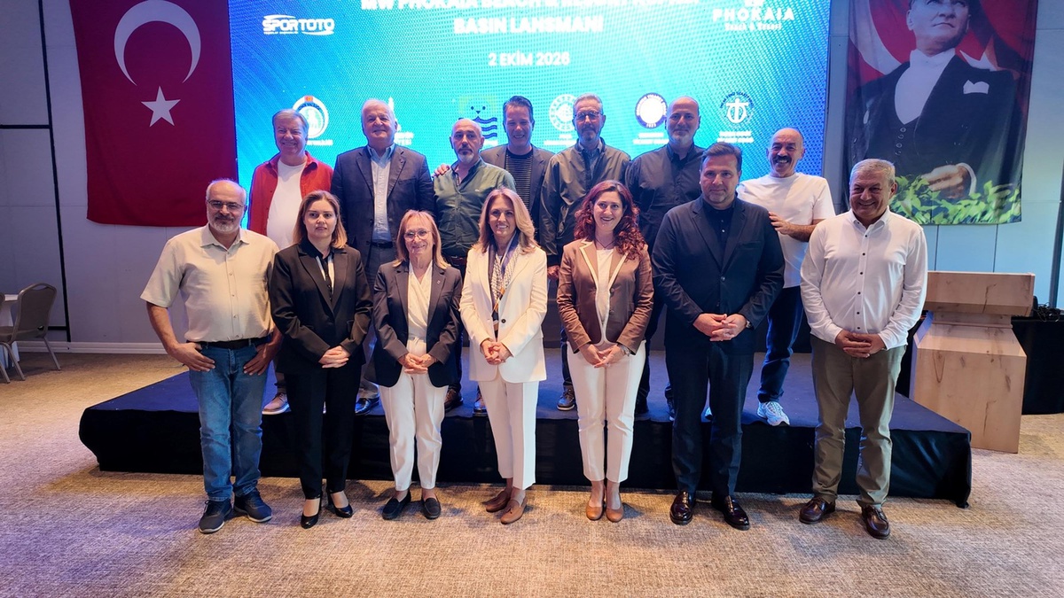 Foça\'da TYF Yelken Ligi başladı, 2027 milli takımı için yaklaşık bin sporcu yarışacak