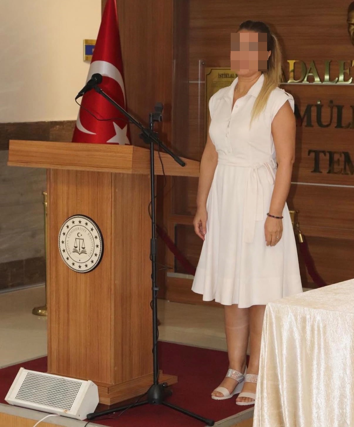 Yalova Adliyesi\'nde zimmet iddiasıyla müdür dahil 2 personel tutuklandı