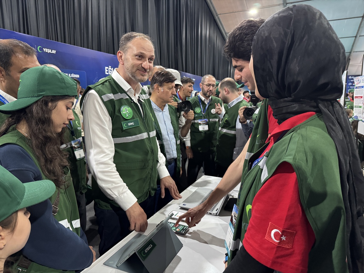 Yeşilay Genel Başkanı Dinç, TEKNOFEST Güneydoğu\'da 35 projenin sergilendiğini söyledi