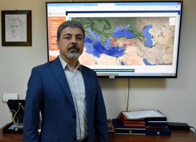 24 dakikada 3 deprem! <a class='keyword-sd' href='/bilim/' title='Bilim'>Bilim</a> insanlarından 