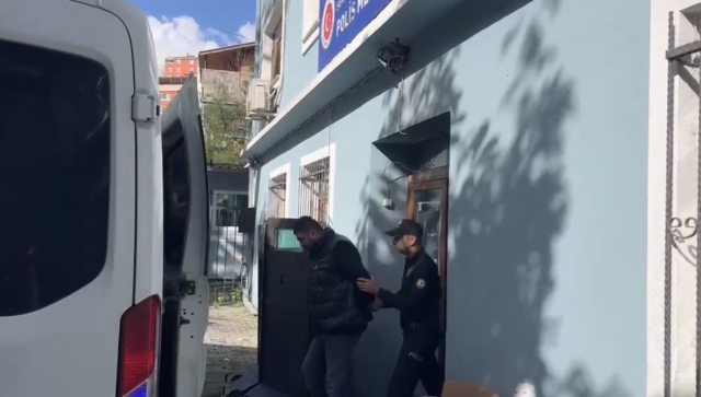 Ablasıyla ilişkisine karşı çıkan kuryeye çete pususu! Dehşet anları kamerada