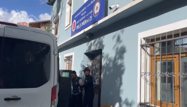 Ablasıyla ilişkisine karşı çıkan kuryeye çete pususu! Dehşet anları kamerada