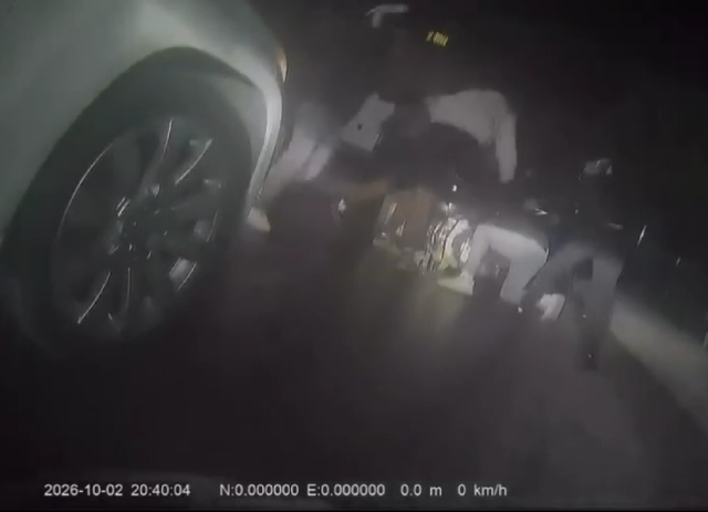 Ablasıyla ilişkisine karşı çıkan kuryeye çete pususu! Dehşet anları kamerada