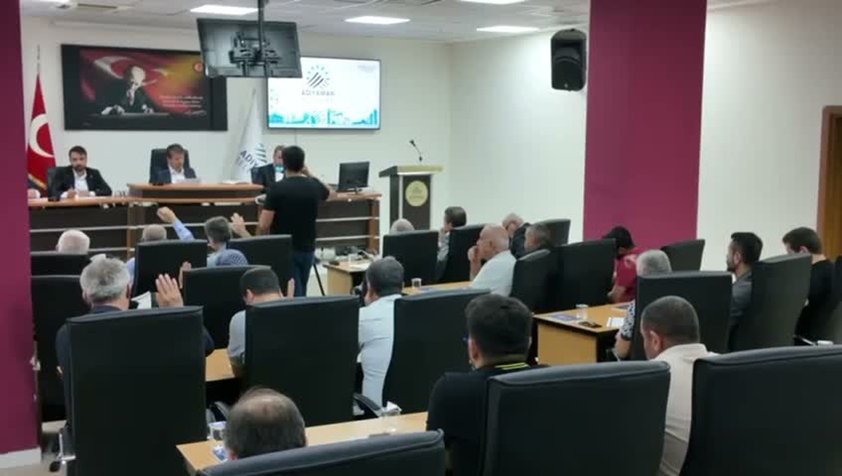 Adıyaman Belediyesi\'nin Gölbaşı\'na 180 ton bitüm desteği meclis onayından geçti