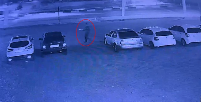 Antalya Serik'te oto galeri önünde 6 otomobil kundaklandı, şüpheli polise teslim oldu