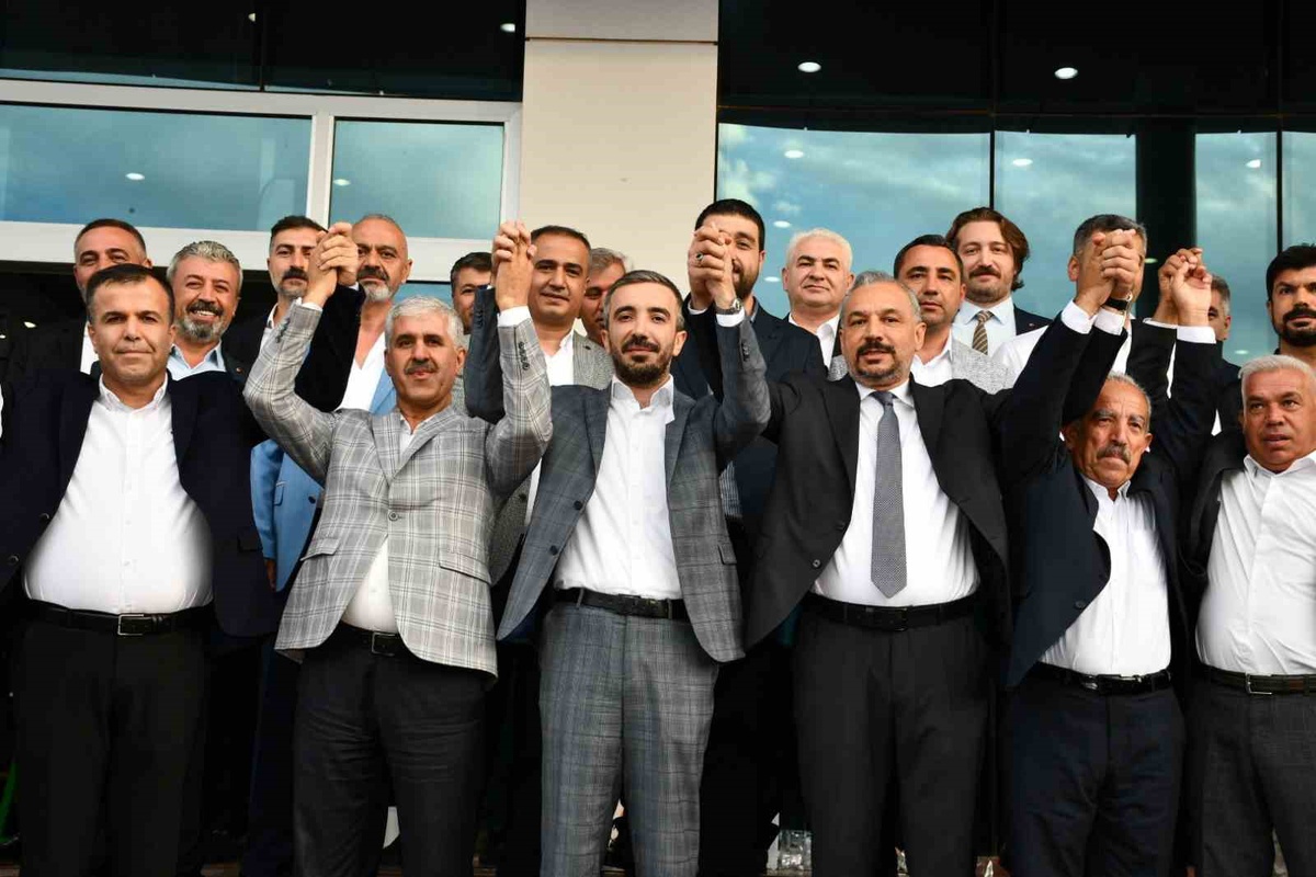 Mehmet Torunoğlu\'nun sarı listesi ATSO\'da tüm meslek gruplarında seçimi kazandı