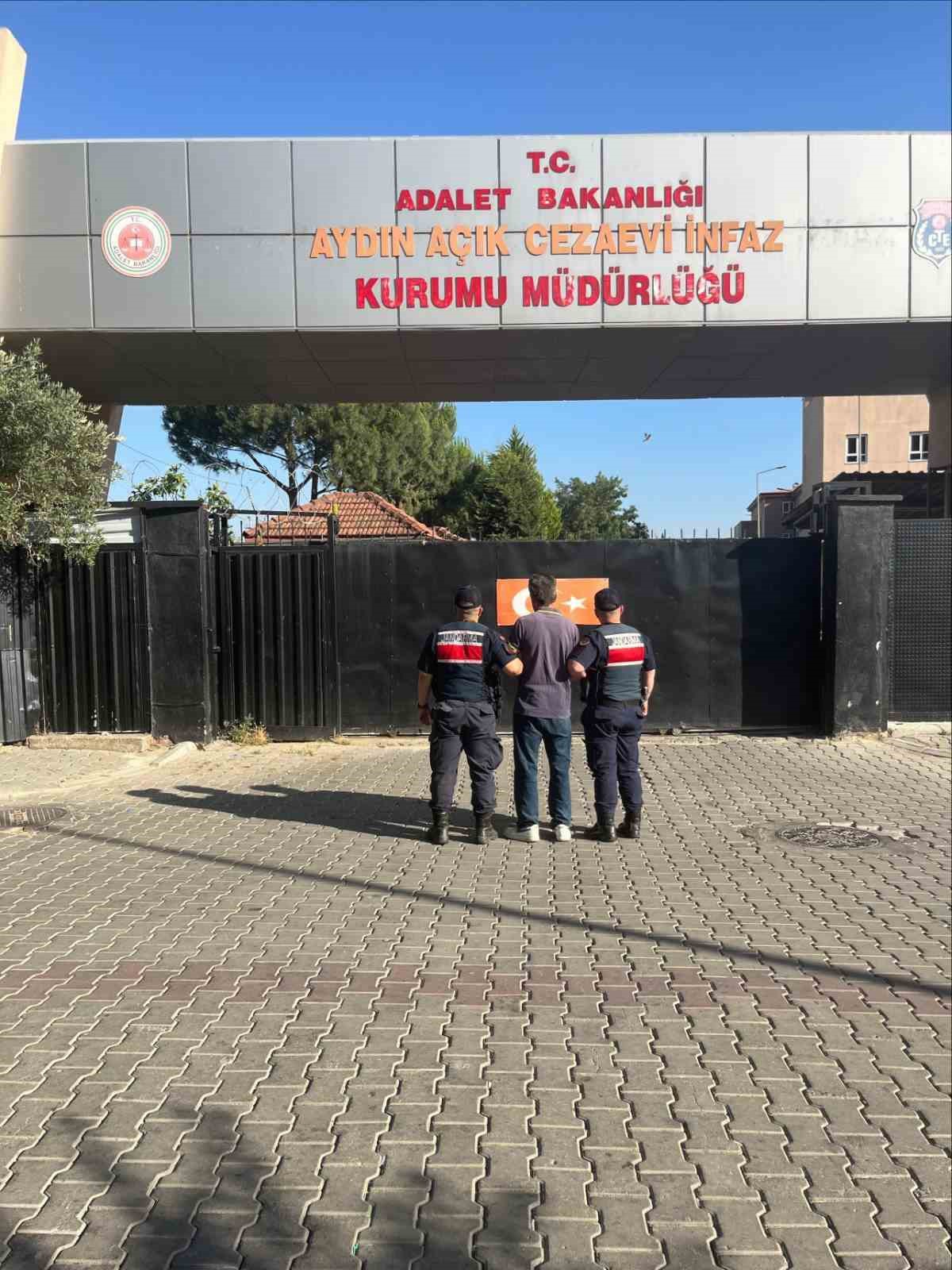 Aydın Efeler\'de silahla tehditten 7 yıl 4 ay cezası kesinleşen hükümlü yakalandı