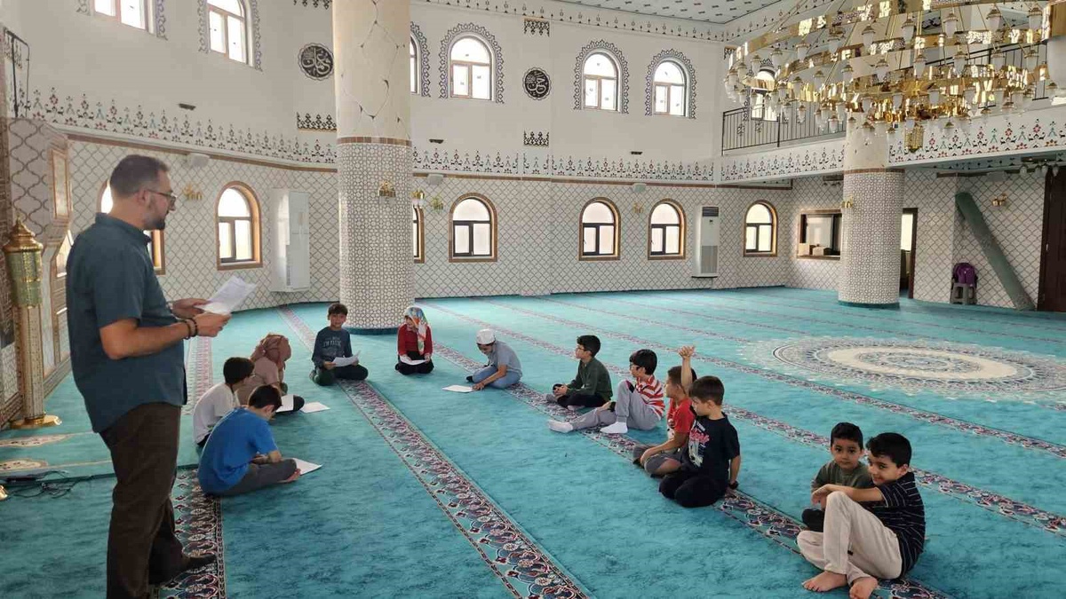 Aydın Köşk\'te Değerler Atölyesi Bilal-i Habeşi Camii\'nde başladı