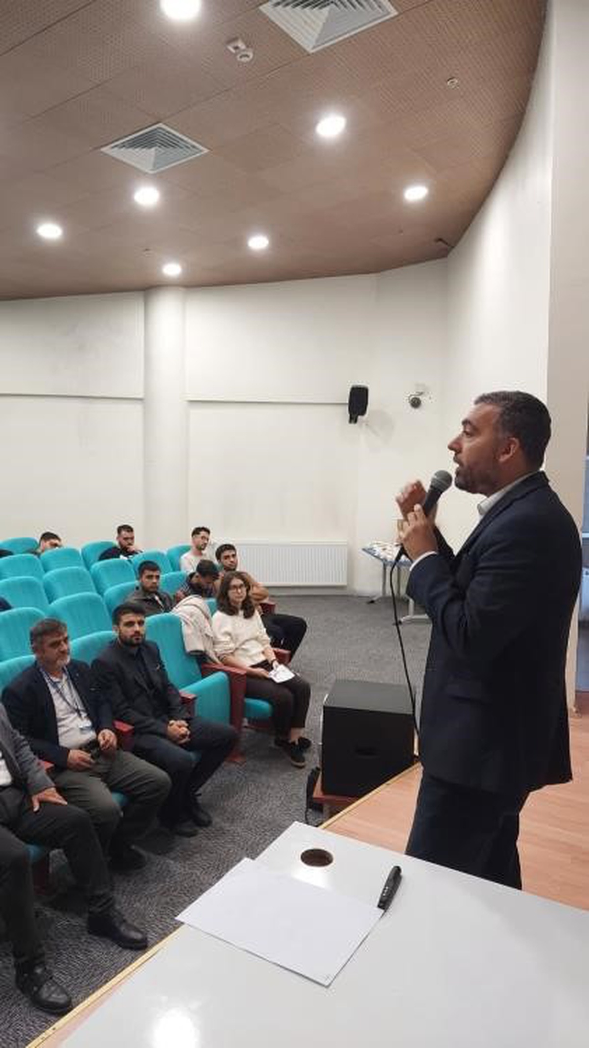 Bilecik İl Müftü Yardımcısı Özsoy, KYK yurdunda öğrencilerin sorularını yanıtladı