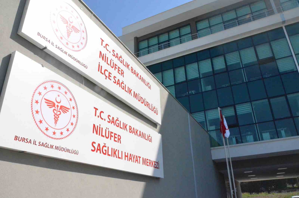 Bursa\'da 61 yaşındaki kadın kendi kendine meme muayenesiyle kanseri erken yakaladı
