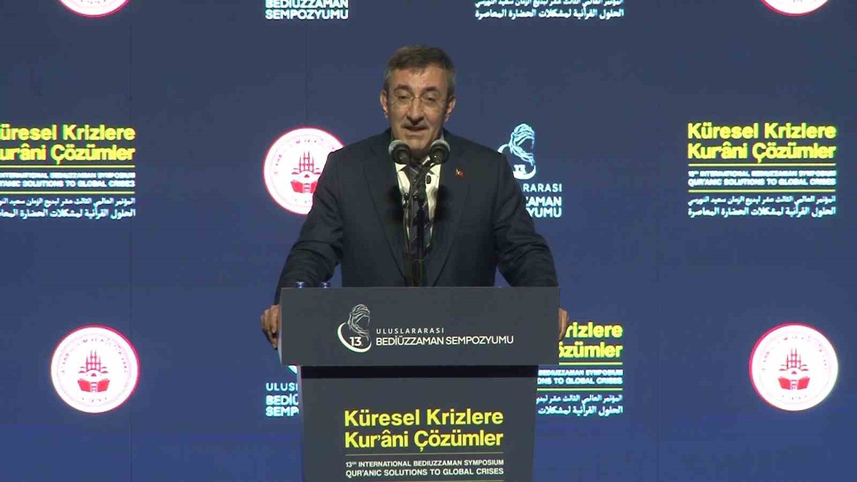 Cevdet Yılmaz, FETÖ\'nün Bediüzzaman\'ın ismini kullanıp kargaşa çıkardığını söyledi