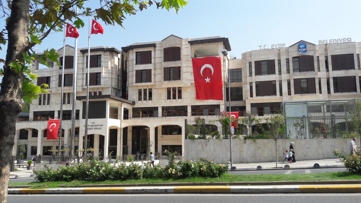 Eyüpsultan Belediye Başkanı Mithat Bülent Özmen gözaltına alındı! Belediyeden ilk açıklama