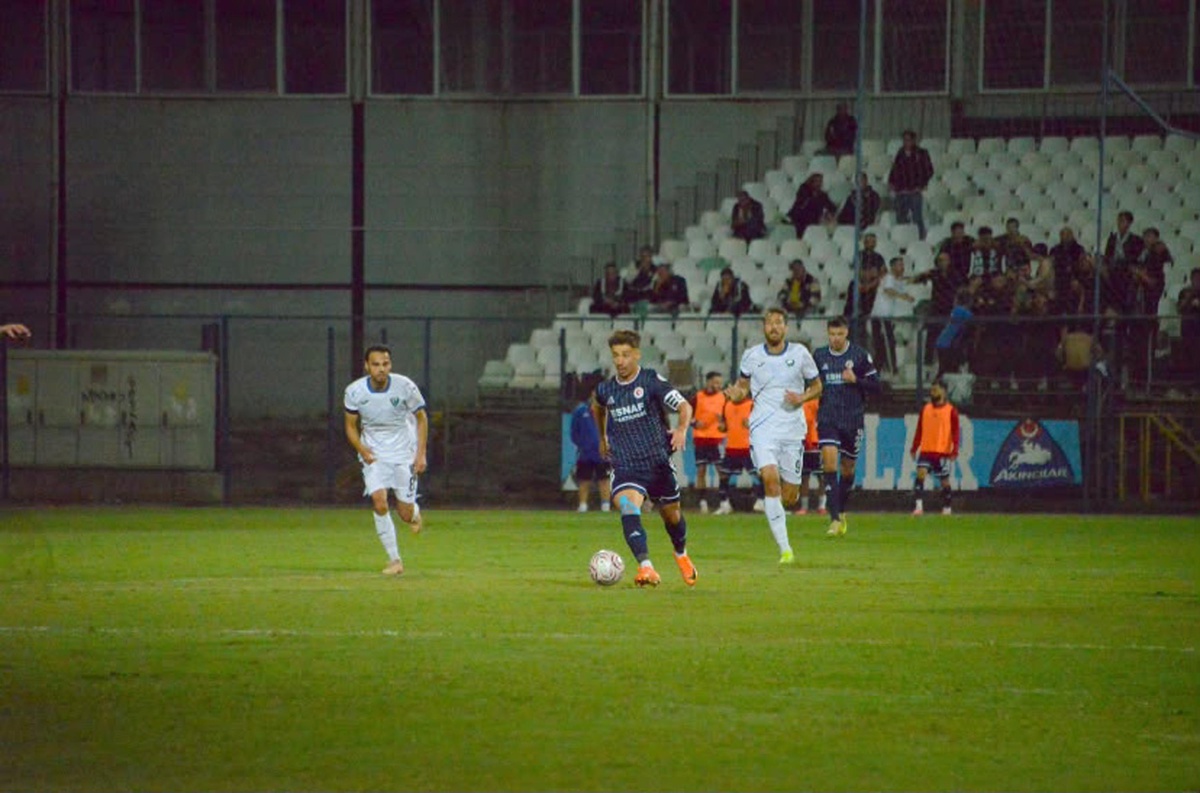 Fethiyespor Karacabey\'e 1-0 yenildi, 10 kişi kalıp 4 puanda kaldı