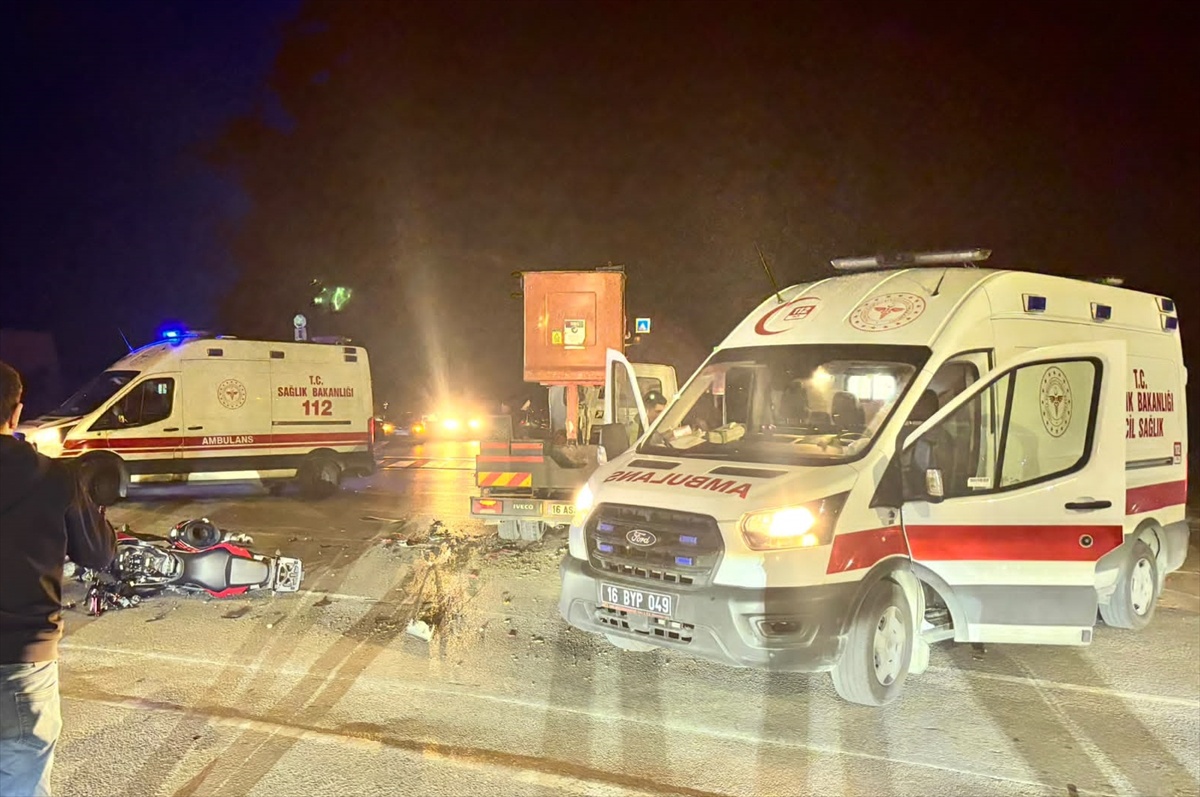 İnegöl\'de motosikletle çarpışan kamyonetin sürücüsü gözaltına alındı, 1 kişi öldü