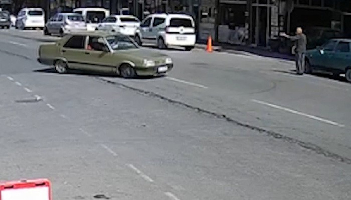 Kayseri Kocasinan\'da drift atan sürücüye 140 bin TL ceza kesildi, ehliyeti 60 gün alındı