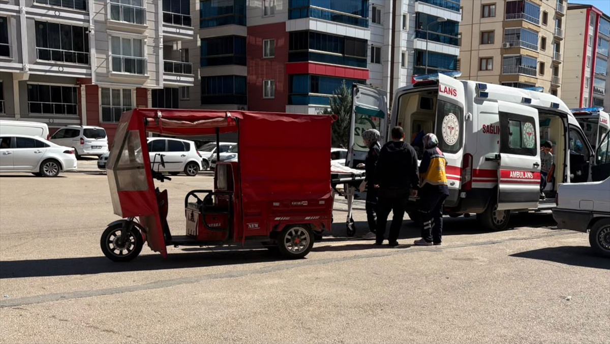 Kırıkkale\'de 4 kişinin yaralandığı kazada otomobil sürücüsü 350 bin lira ceza aldı
