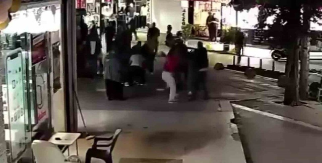 Kocaeli'de anne ve kızına sokakta toplu saldırı! Güvenlik kamerası an be an kaydetti