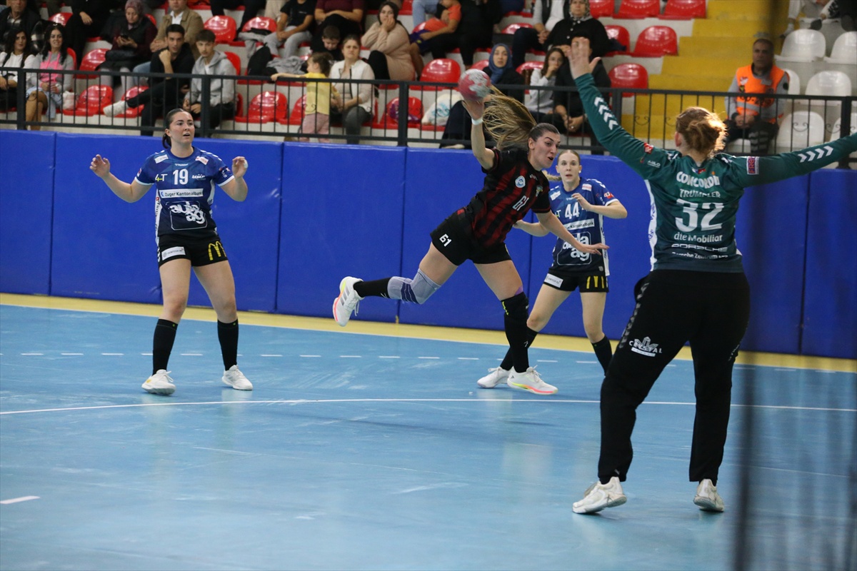 Odunpazarı, LK Zug\'a 31-29 yenilip EHF Kadınlar Avrupa Kupası\'na veda etti