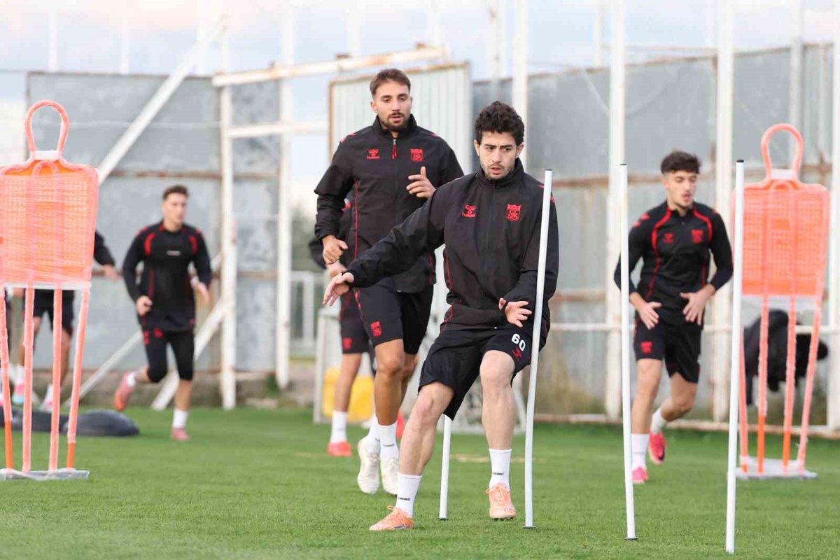 Sivasspor, Pendikspor ile 9 Ekim\'de oynanacak maçın hazırlıklarına başladı