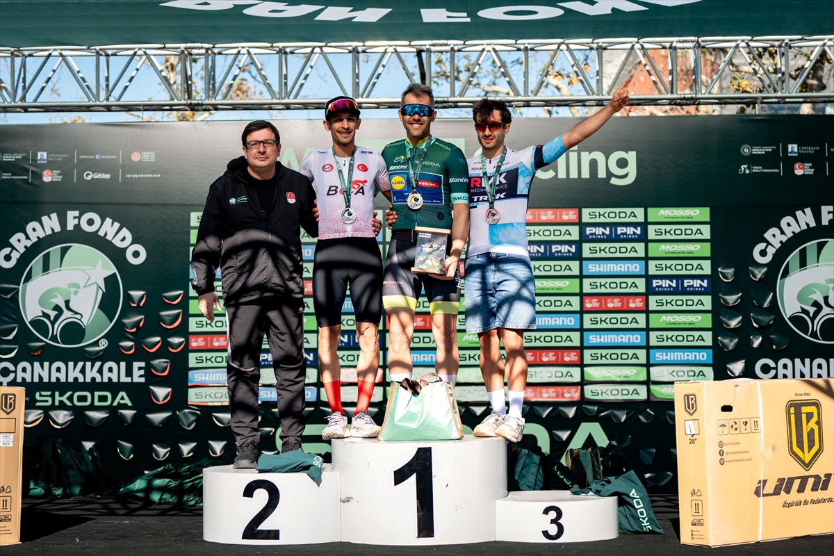 Skoda Çanakkale Gran Fondo\'da 924 bisikletçi yarıştı, şampiyonlar belli oldu