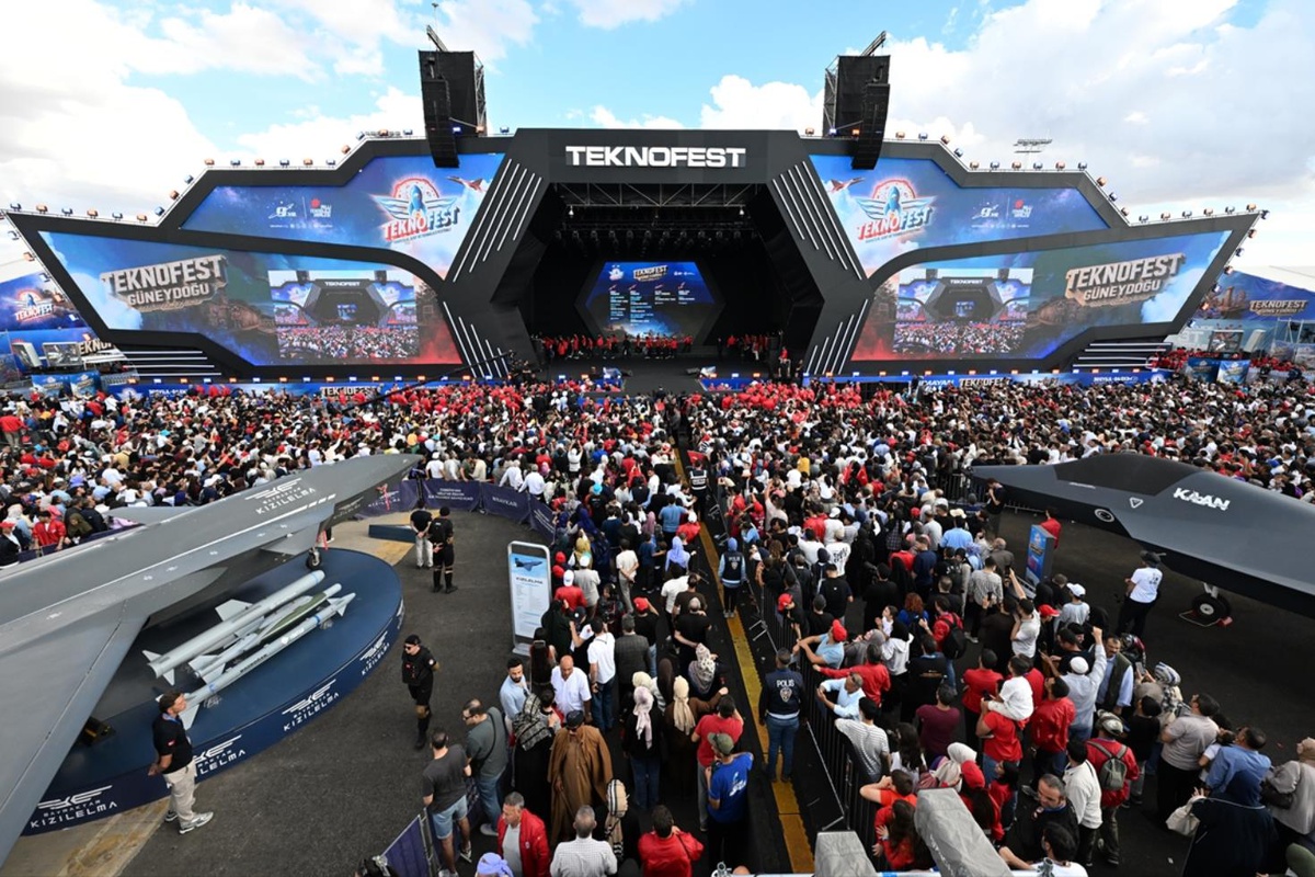 TEKNOFEST Güneydoğu\'da son gün coşkusu! Türk Yıldızları son kez semaları süsleyecek