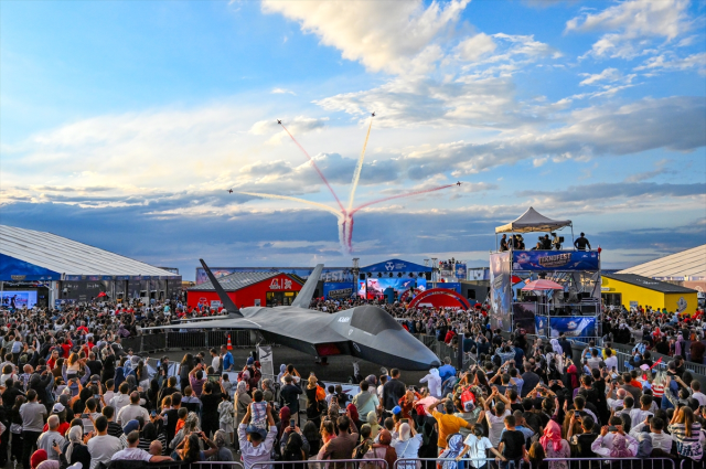 TEKNOFEST Güneydoğu'da son gün coşkusu! Türk Yıldızları son kez semaları süsleyecek