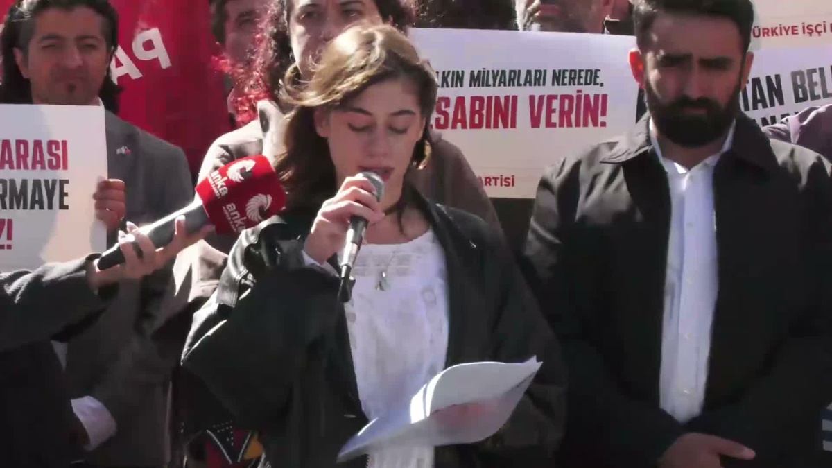 TİP\'ten TMSF önünde açıklama: "AKP gitmeden bu ülke temizlenemez, bu soygunun hesabını mutlaka soracağız"