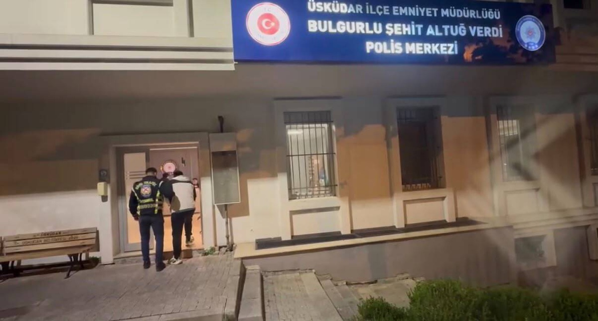 Üsküdar\'da araca saldıran sürücü 180 bin lira ceza aldı, ehliyetine 60 gün el konuldu