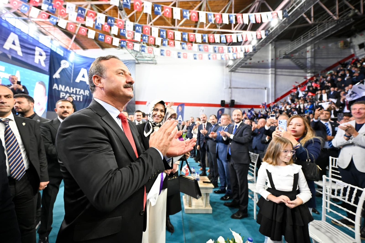 Yavuz Ağıralioğlu\'ndan Cumhurbaşkanı Erdoğan’a: "Milletin parasını yiyenleri cezalandırın"