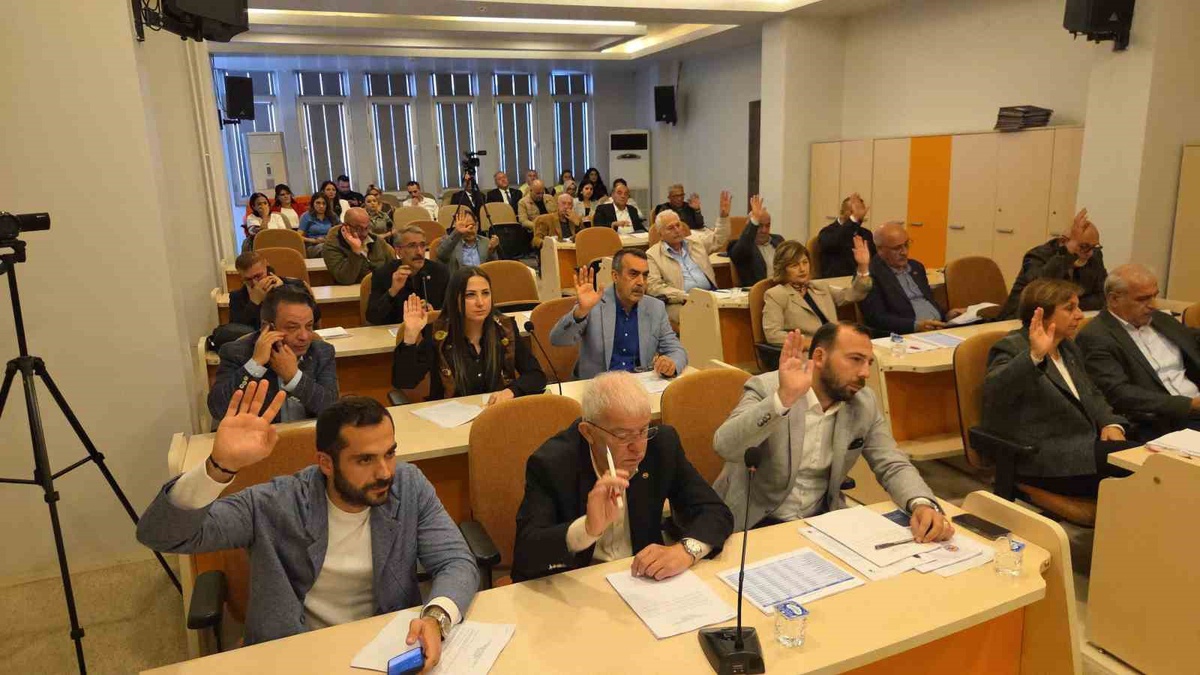 Atakum Belediyesi Kültür Sanat Şirketi işçilerinin birikmiş maaşları için çözüm aranıyor