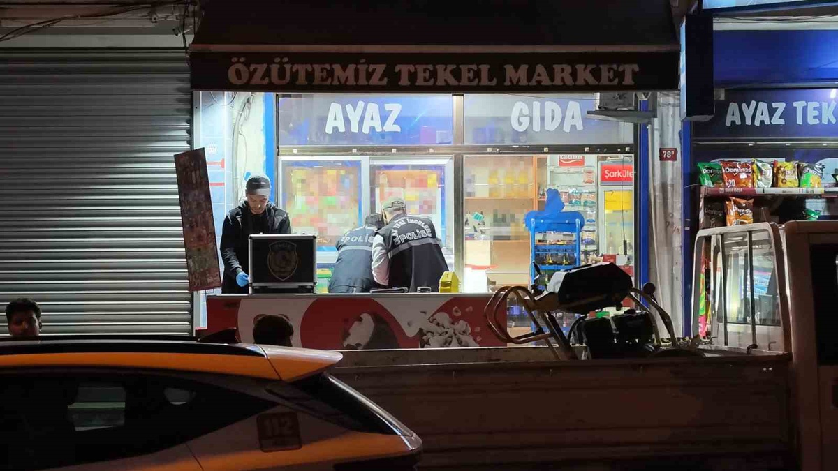 Avcılar\'da tekel bayisine silahlı saldırıda 1 kişi yaralandı, saldırgan aranıyor
