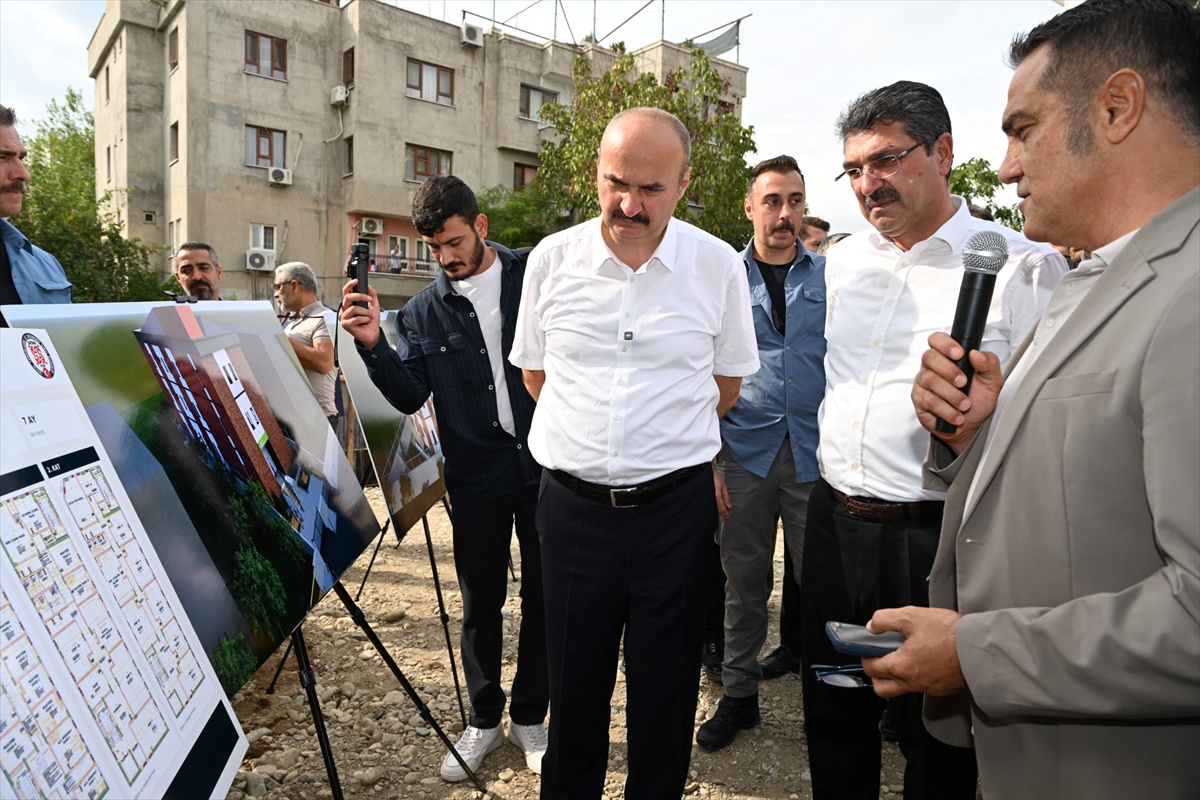Batman\'da 17 derslikli ADEM\'in temeli Bağlar Mahallesi\'nin talebiyle atıldı