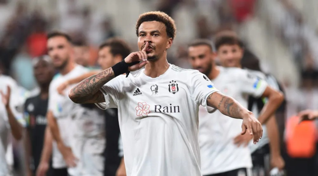 Bir zamanların yıldızıydı! Canlı yayında madara oldu