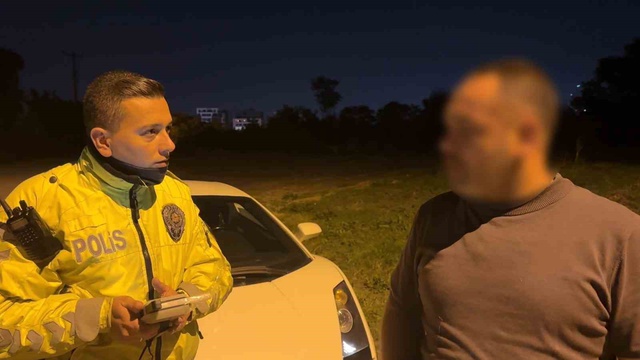 10 milyonluk aracıyla polisten kaçtı, çalılıkta uyurken bulundu! İlk sözü hayli tuhaf