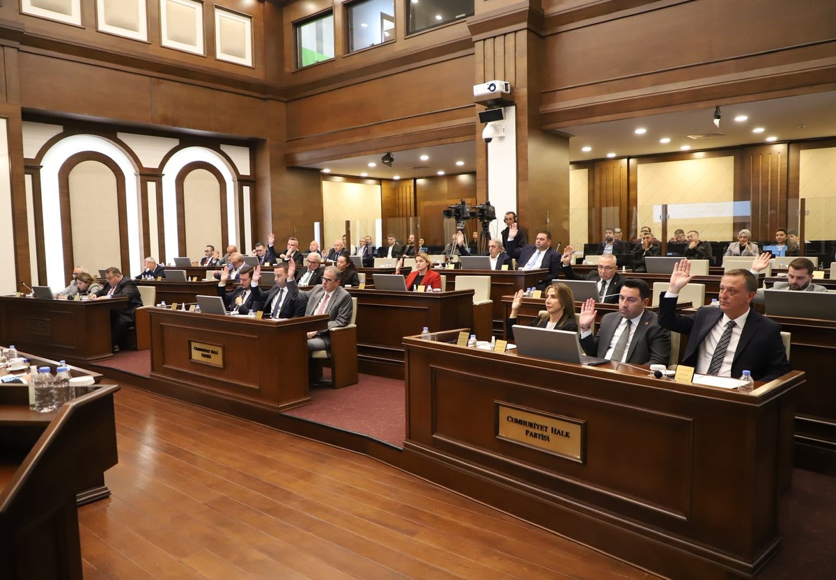 Büyükçekmece Belediye Meclisi ilk oturumu yaptı, 2027 bütçesi 23 Ekim\'de görüşülecek