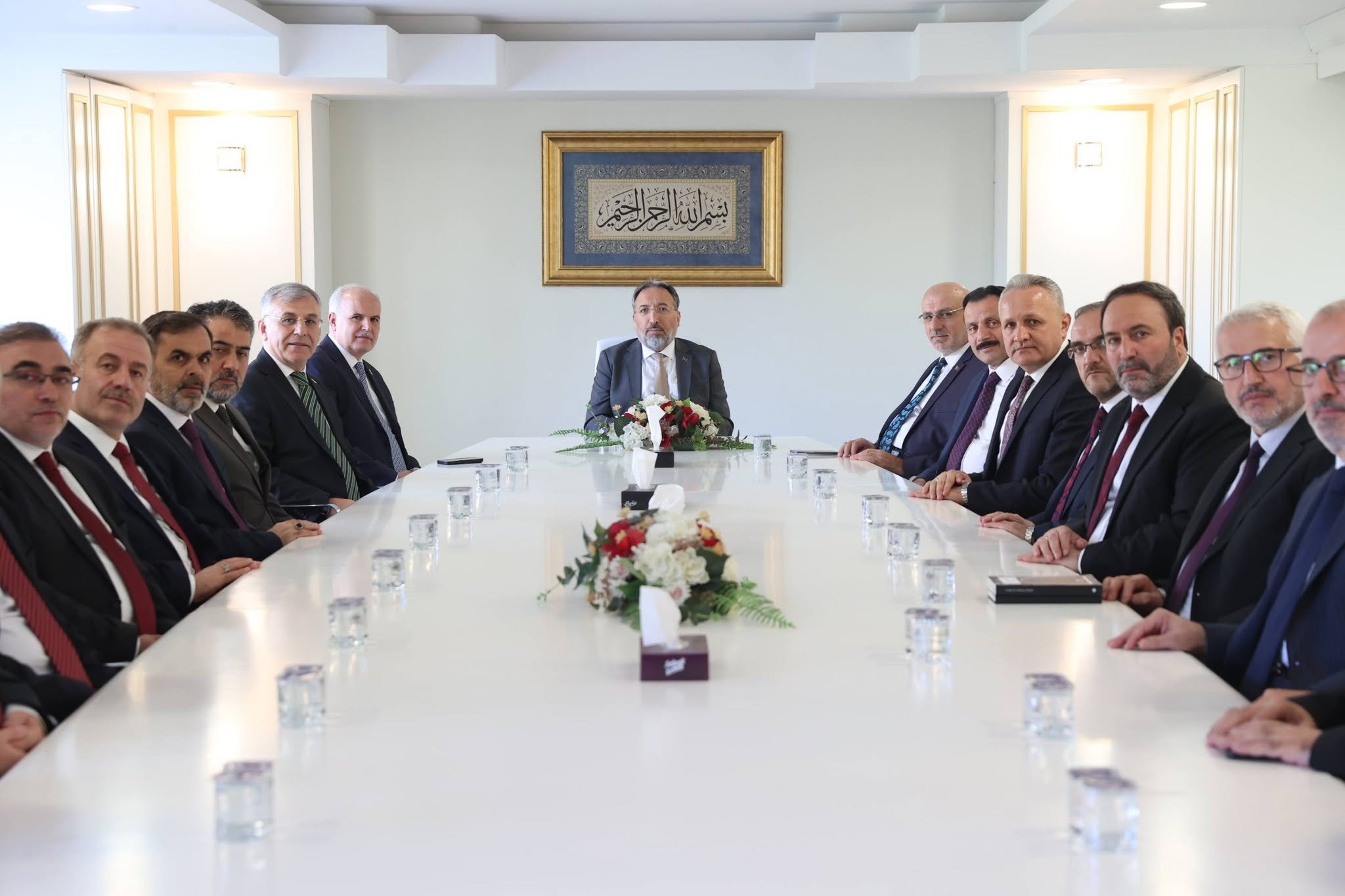 Diyanet İşleri Başkanı Arpaguş, Ağrı İl Müftüsü İlhan ile din hizmetlerini görüştü