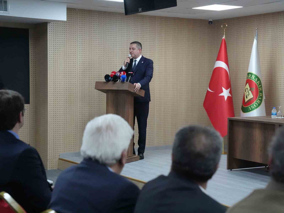 Diyarbakır Barosu, Tahir Elçi\'nin adını taşıyan yeni hizmet binasını açtı