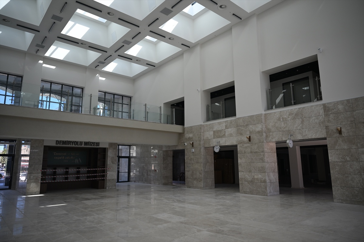 Edirne Garı hizmete hazır, Çerkezköy-Kapıkule kesimi 9 Ekim\'de hizmete alınacak