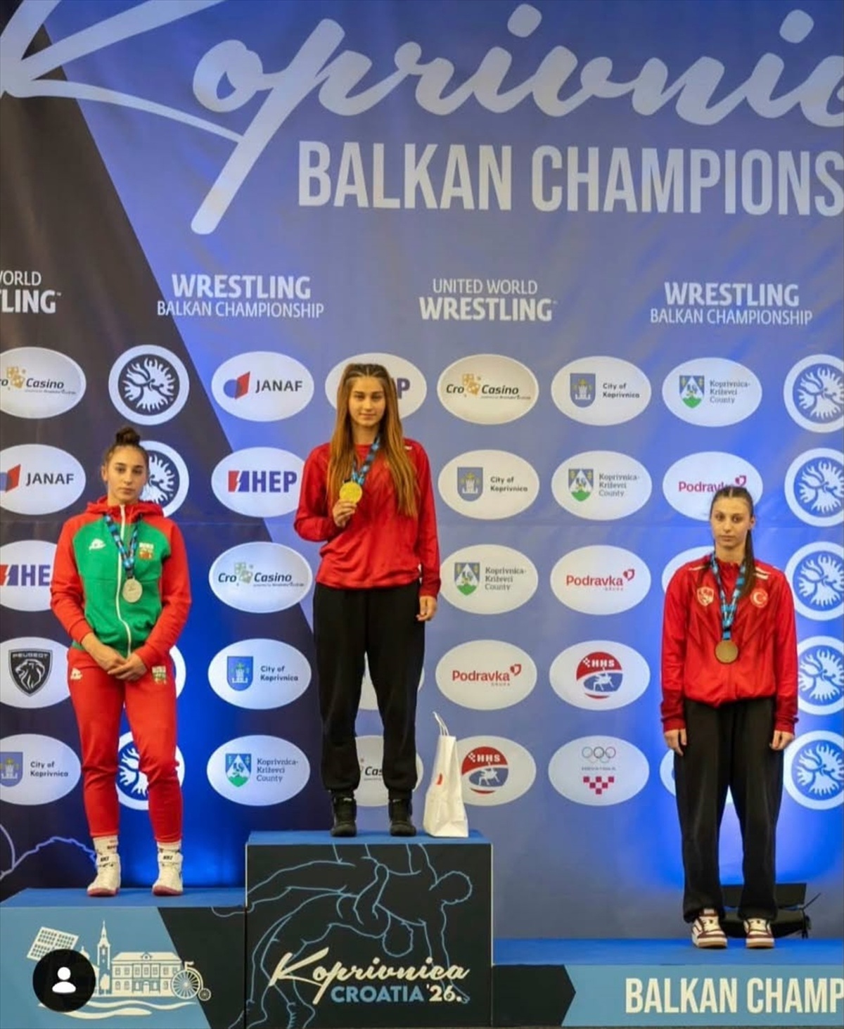 U20 Balkan Güreş Şampiyonası\'nda Edirne TOHM sporcuları 2 altın ve 1 bronz kazandı